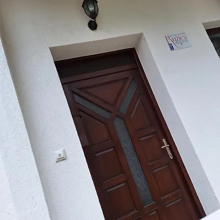 Apartament Ruzica *